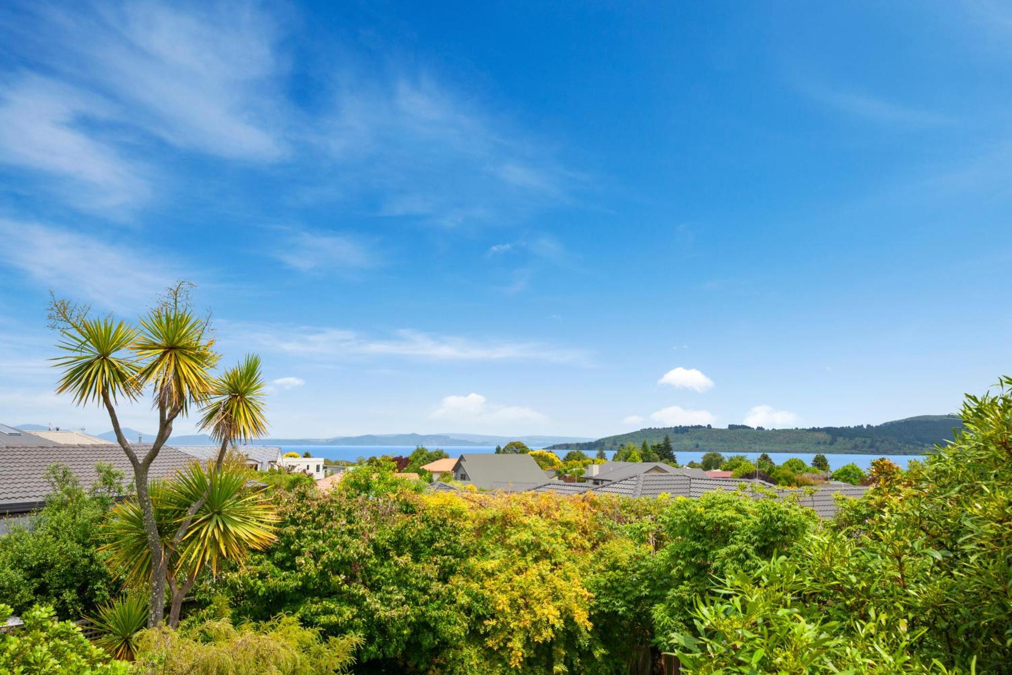 The White House - Taupo Holiday Home Buitenkant foto