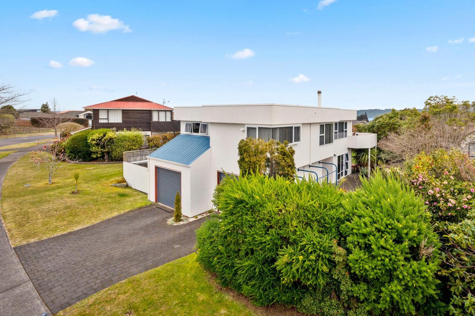 The White House - Taupo Holiday Home Buitenkant foto